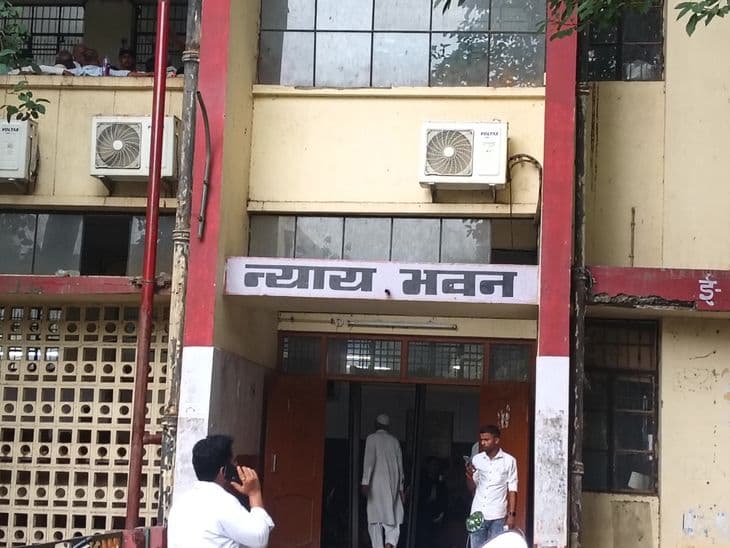 आगरा: खेरागढ़ थाने में आगजनी और बवाल मामले में पूर्व चेयरमैन समेत 17 को 7 साल की सजा