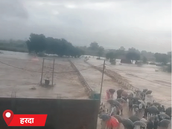 मध्य प्रदेश में मूसलाधार बारिश का कहर: कई जिलों में बाढ़ जैसे हालात, घरों में घुसा पानी