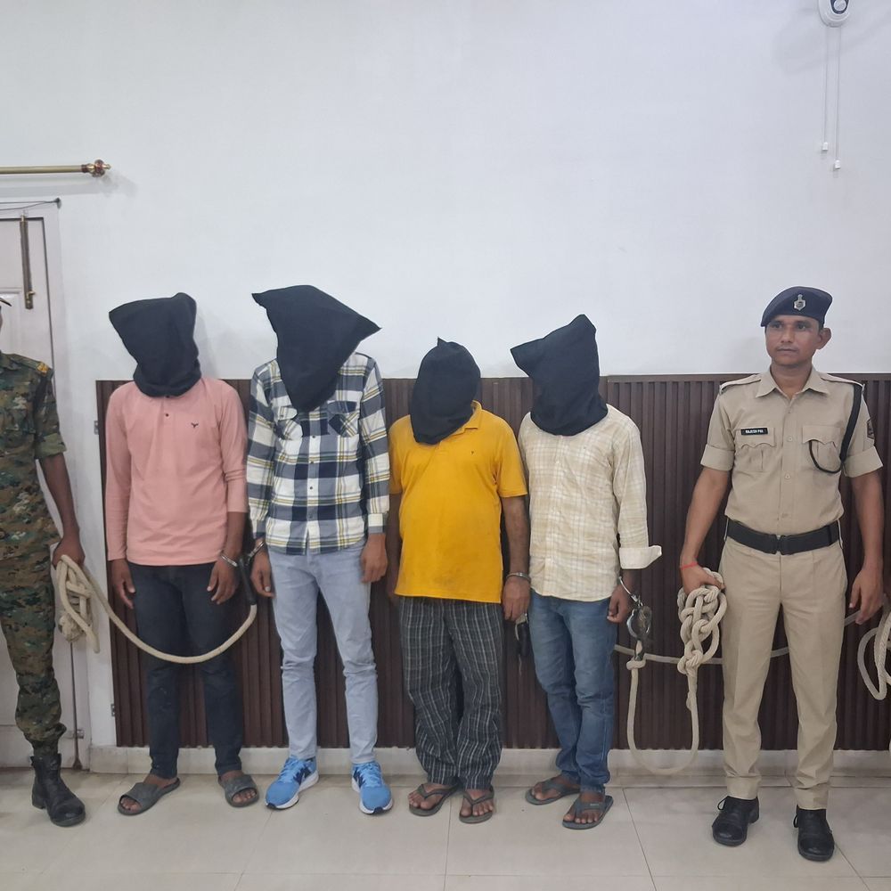मुजफ्फरपुर: सिपाही भर्ती परीक्षा में हाईटेक सॉल्वर गैंग का भंडाफोड़, 4 गिरफ्तार; 10 लाख में डील