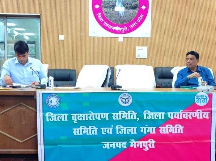 मैनपुरी में वृहद वृक्षारोपण अभियान की तैयारी: 12 जुलाई तक गड्ढे खोदने के निर्देश