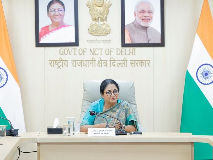 दिल्ली सरकार का बड़ा प्रशासनिक फेरबदल: वित्त विभाग के 52 अधिकारी स्थानांतरित, 19 को मिली पदोन्नति