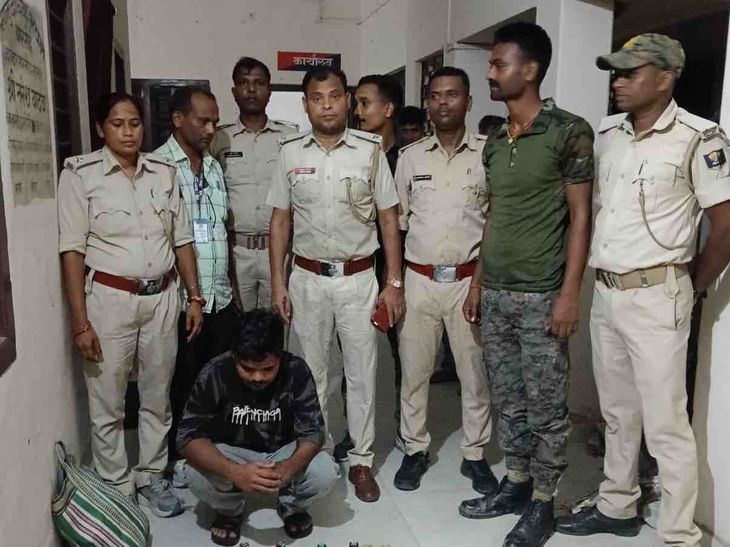 कटिहार में मद्य निषेध विभाग का एक्शन: 34 लीटर से अधिक विदेशी शराब के साथ तस्कर गिरफ्तार