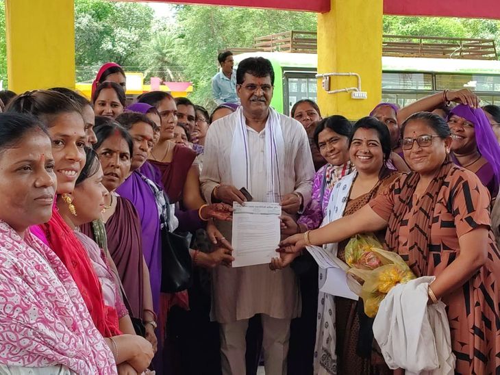 शाजापुर: आशा कार्यकर्ताओं ने मानदेय बढ़ाने और स्वास्थ्य बीमा की मांग को लेकर खोला मोर्चा, 20 जुलाई से भोपाल में होगा बड़ा आंदोलन